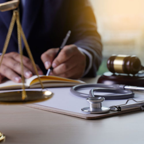 5 Benefits of Hiring a Medical Malpractice Lawyer