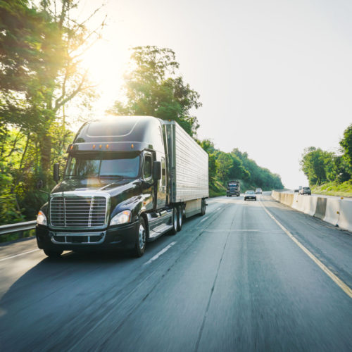 Bad Driving Habits to Avoid When Driving Near a Semi-Truck